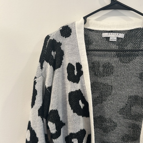 Spotted Cardigan - Picture 3 of 6